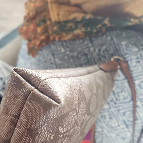 Sold!!!! Coach Tan Bag with Red and Purple Interior - Picture 9 of 11